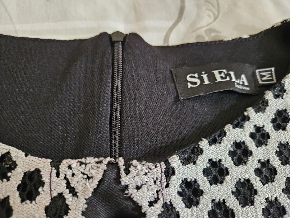 Уникално красива рокля на фирма SIELA