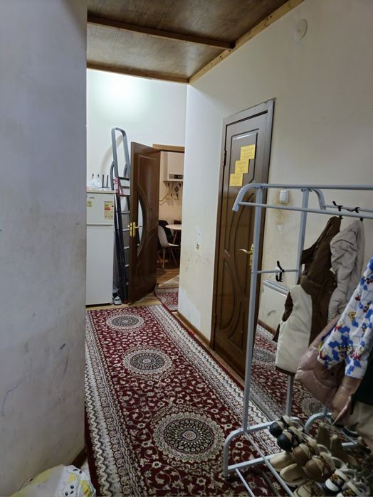 Сергели 6а да 2 хона килинган 1 хонали хонадон сотилади