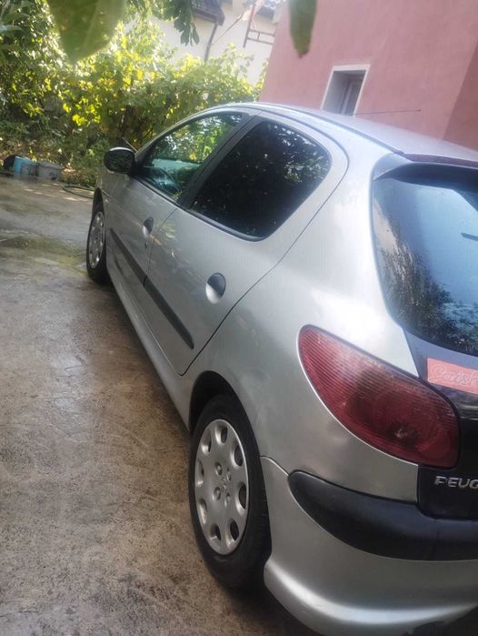 Peugeot 206, benzina