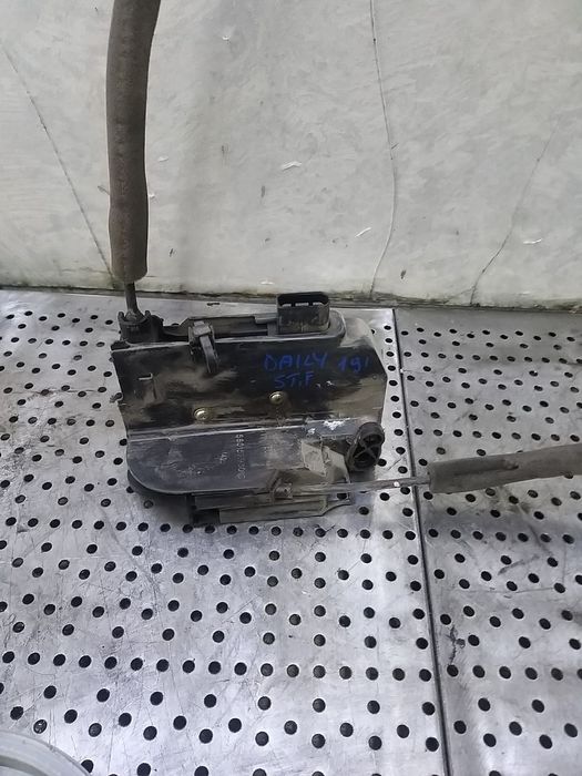 Broasca usa stanga fata iveco daily 2019 5801529301c