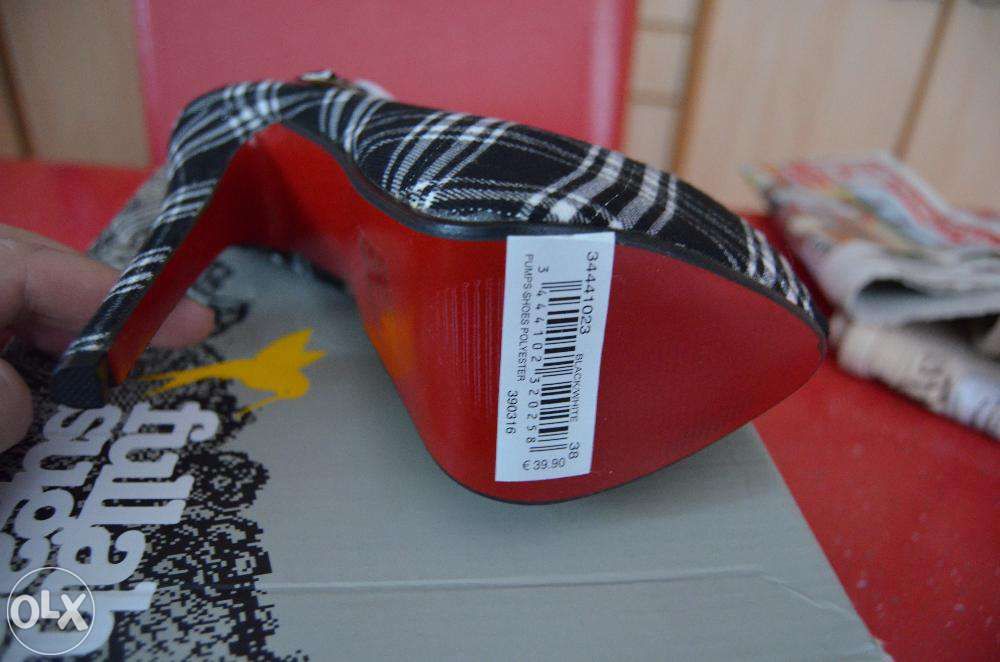 Pantofi super eleganti