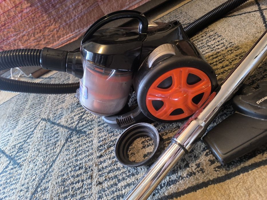 пылесос в рабочем состоянии