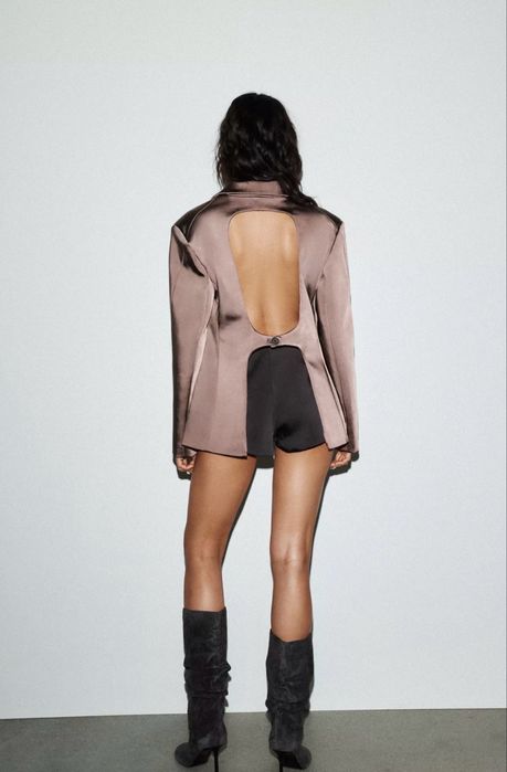 Сатенен блейзър/сако на Zara с гол гръб, размер  М, нов с етикет