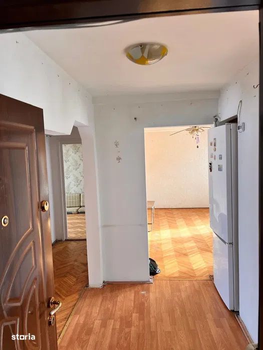 Apartament cu 4 camere, decomandat, 80 mp, zona Grigore Alexandrescu