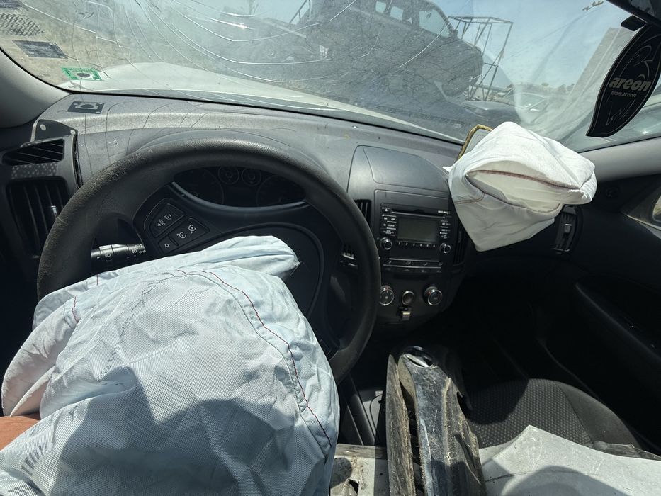 Hyundai i30 1.6 125 кс  на части