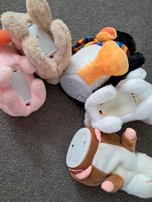 Lot mare plușuri sunete, imitatoare, plușuri Disney, mișcare + sac depozitare Cadou
