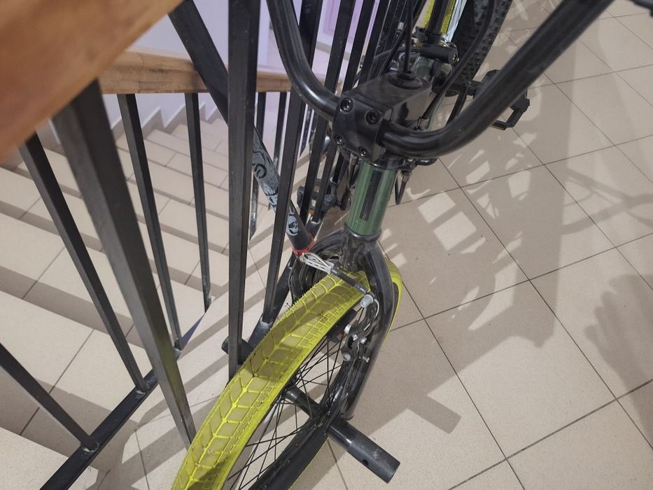 Bicicleta bmx wipe 500 20 " a costat 1300 cu bari