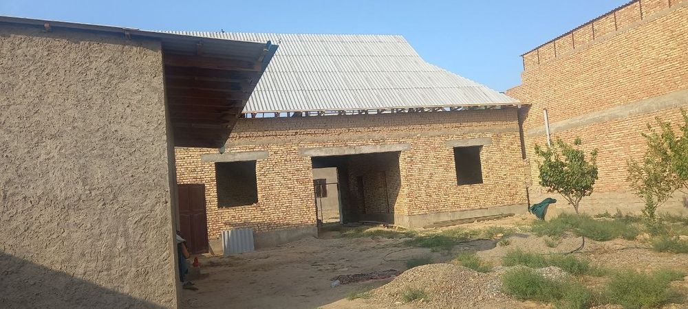 6 sotixli uy sotiladi tez kunda