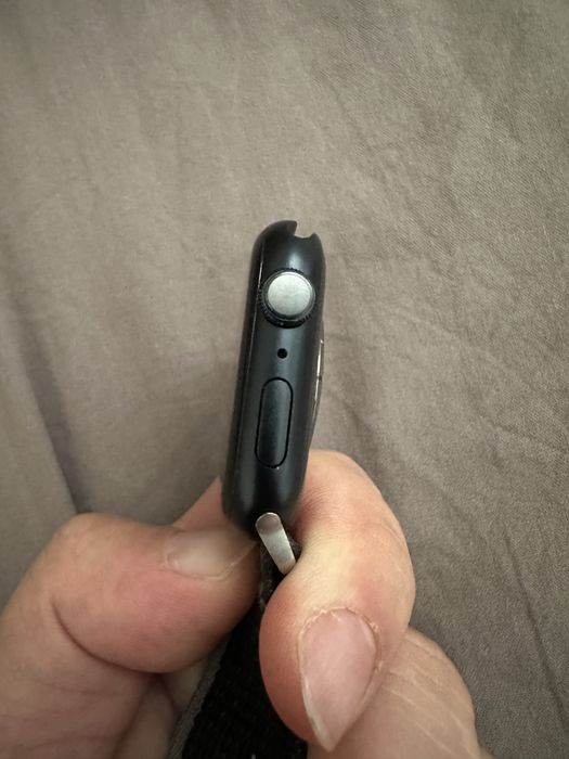 Продам Apple watch 9 45mm