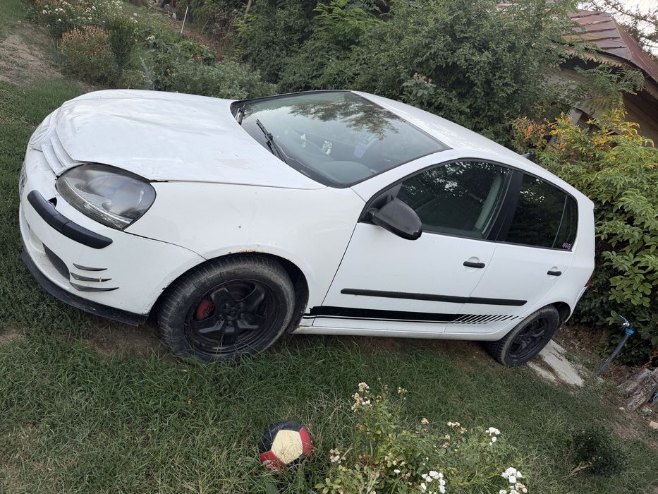 VW Golf 5 2.0 SDI • 2005 • Pilot automat • Încălzire scaune • CarPlay • Cameră