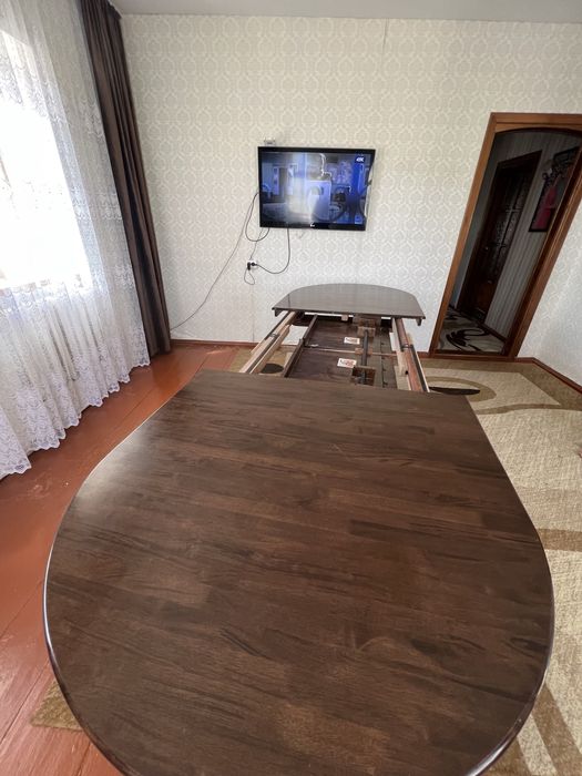 Продам стол , материал дуб