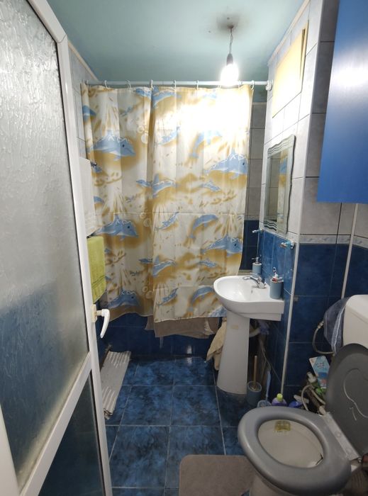 Vând apartament cu 3 camere!