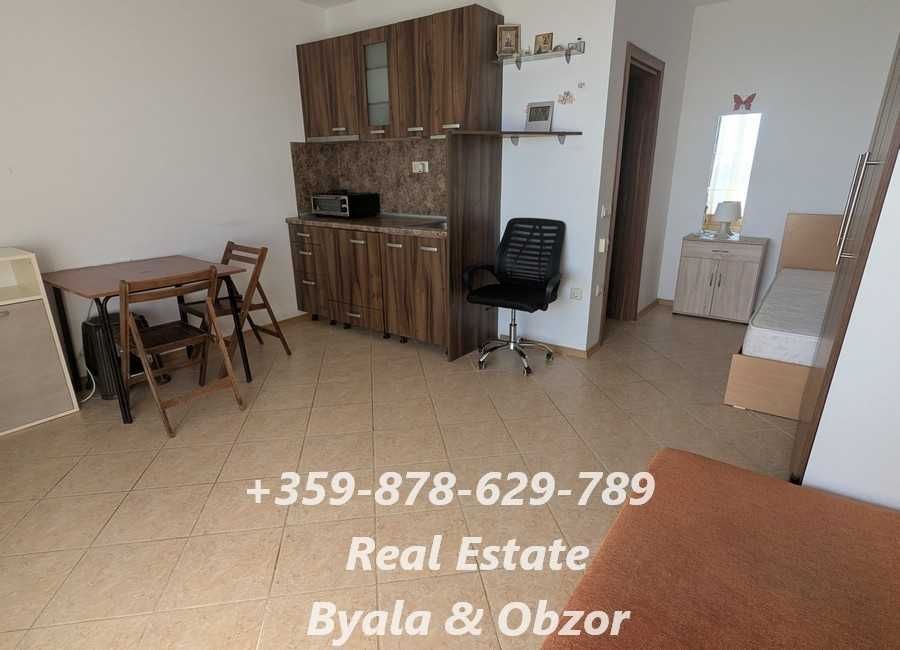 Продава се Едностаен апартамент в Бяла - 31 кв.м за 1375 €/кв.м - Снимка #12