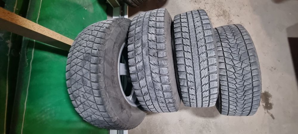 Комплект 16" джанти за Honda със зимни гуми 225/70 R16