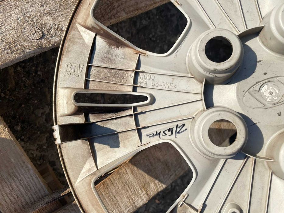 15 цола Тасове Хюндай ИХ20 Hyundai IX20 Оригинал 52960-1K000