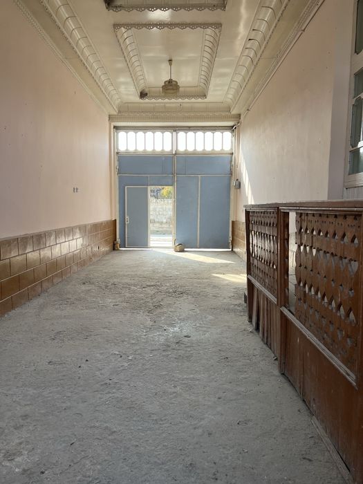 Ховли сотилади срочно