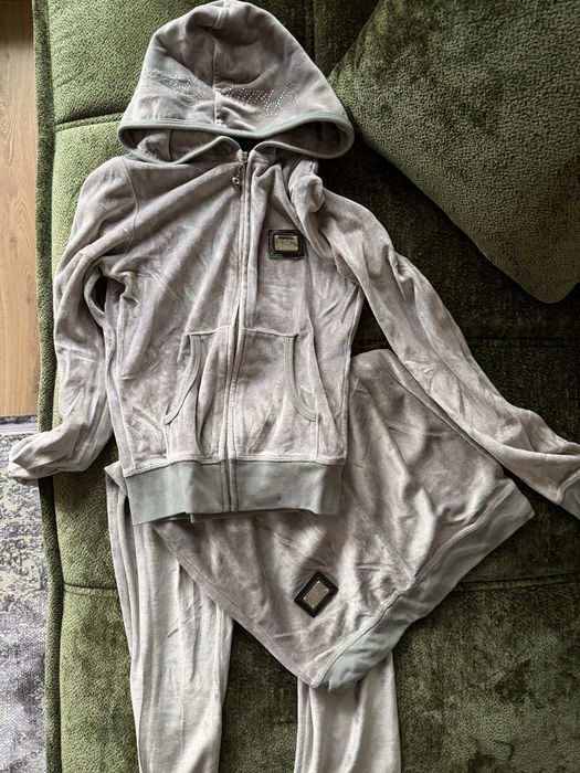 Дамски екипи ХС и С размер