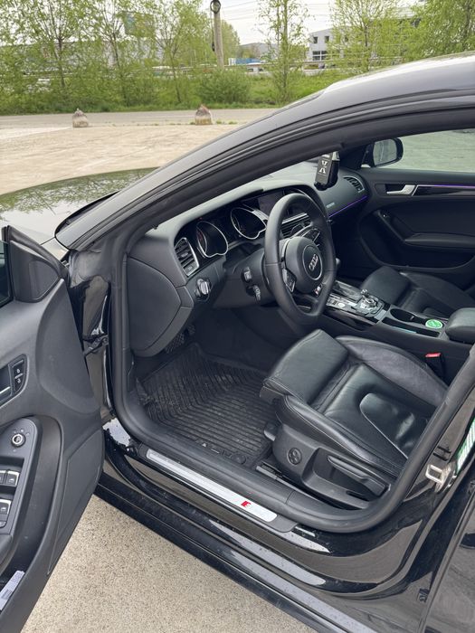 Audi A5 quattro S tronic/S-Line/190hp/euro6/distronic/lane assist/keyless