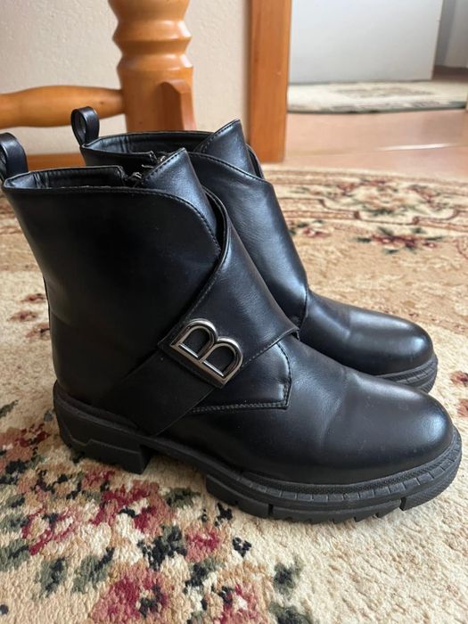 Ботинки зимние женские