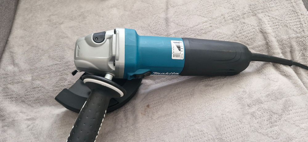 Polizor Makita și bosch