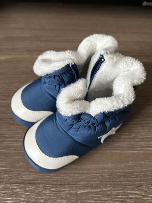 Vand papucei noi nr. 21