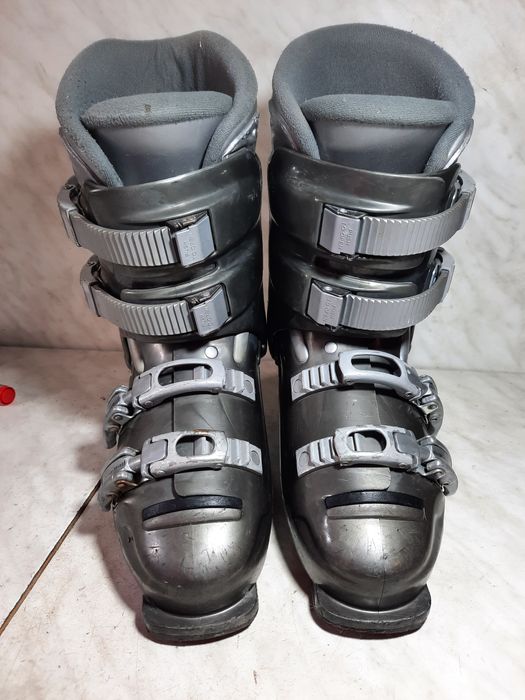 Clapari ski schi Dalbello mondo 26 corespunde mărimii 40