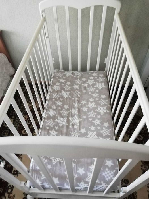 Детская кроватка для ребенка 0 до 4 лет