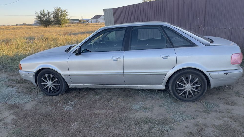 Продам машину Ауди 80 б4