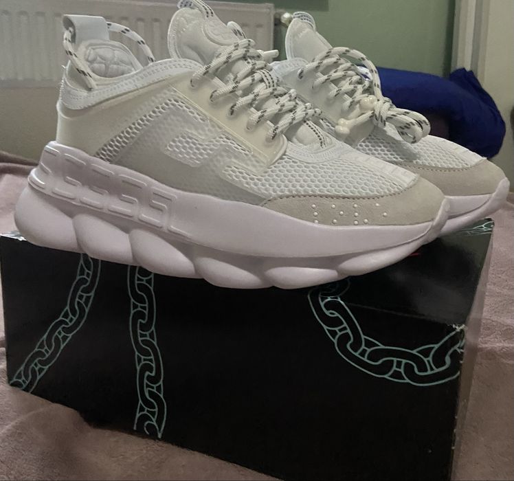 versace chain reaction