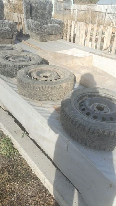 Комплект шины с дисками