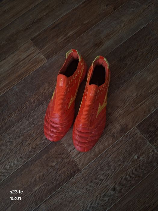 MIZUNO Red будсы