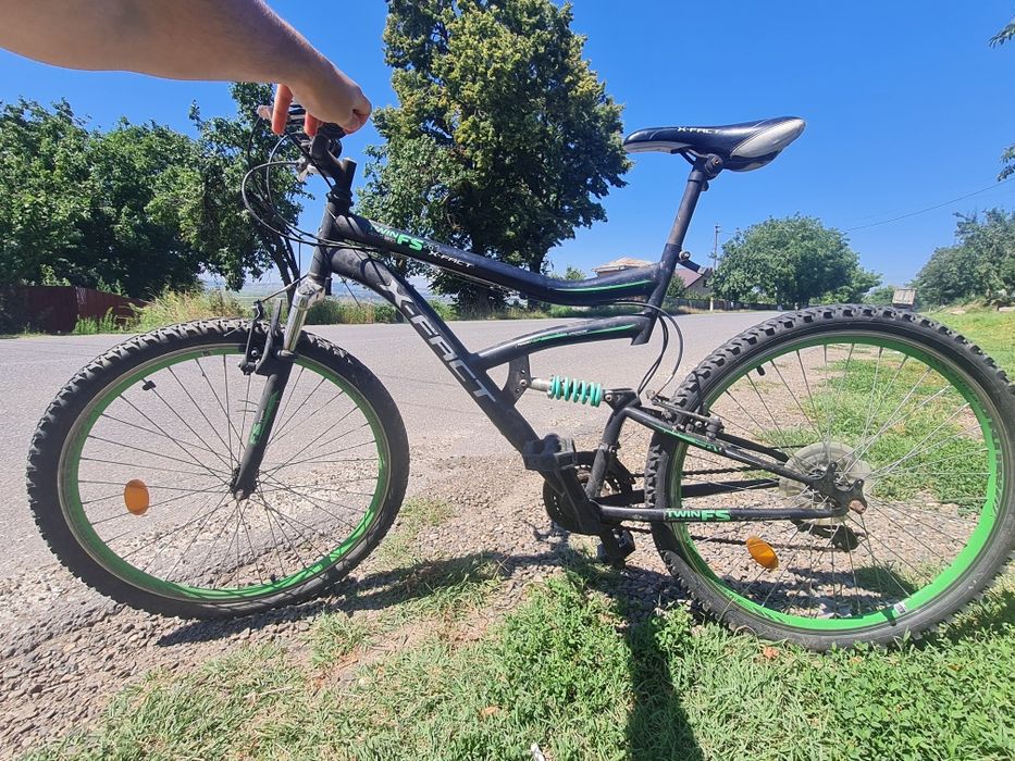 Vând bicicletă 26'