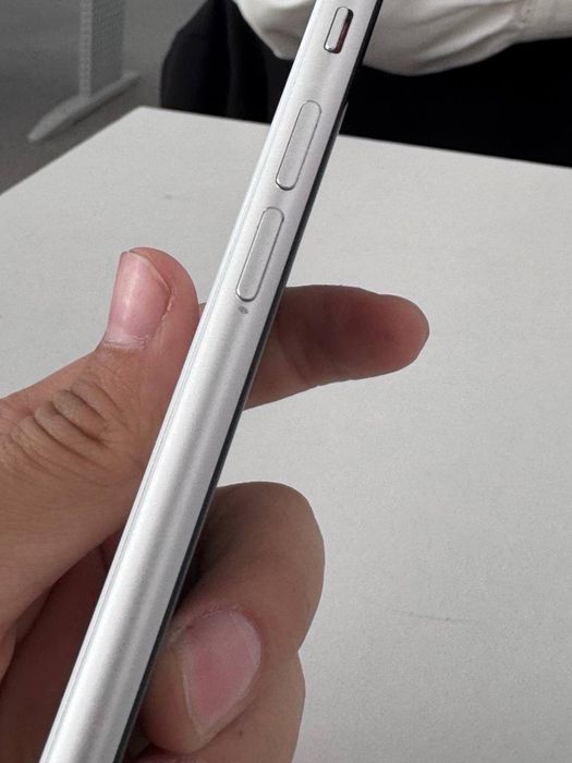 Iphone se 2022 идеал