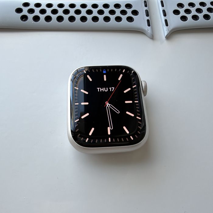 Apple Watch Nike Series 7 (41 mm)