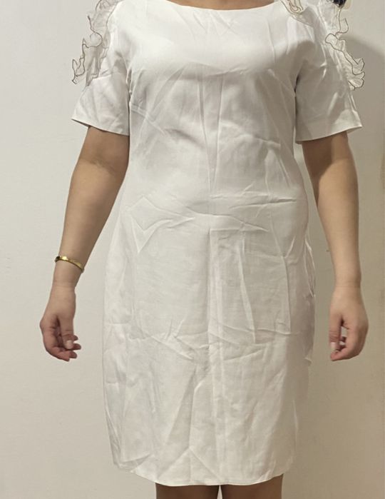 Продам плаья каждые по 5