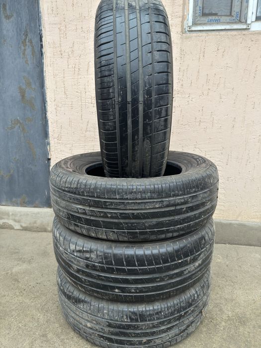 Летни шины 215/65/R16