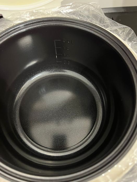 Мультиварка Redmond