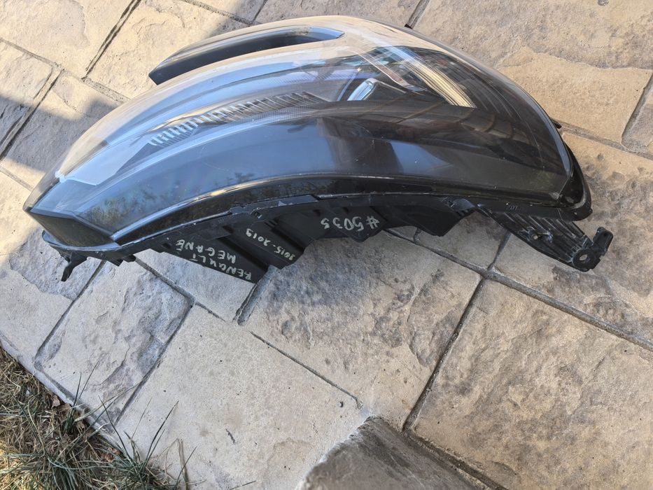 Фар десен за Рено меган 2015 - 2020