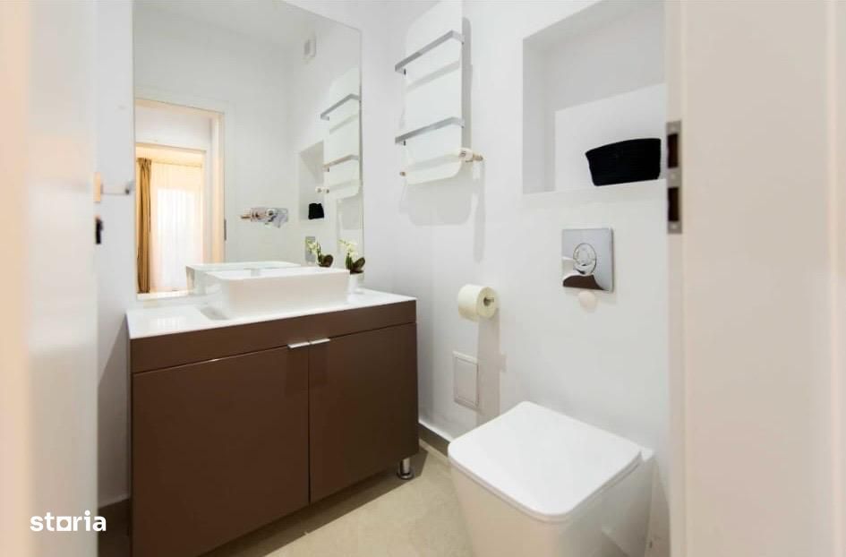 Pipera: Apartament cu 2 camere deosebit, cu vedere catre lac!