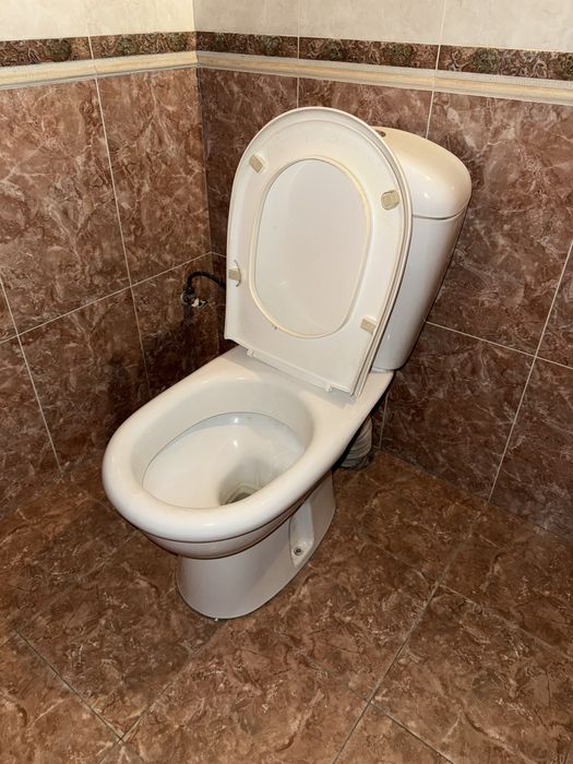 4 хил Унитаз тайор уйда ишлаб турган унитаз