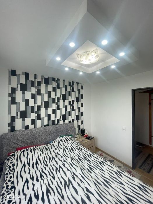 Apartament de 2 camere semidecomandat, 55 mp, etaj 4 cu acoperis, Sasa