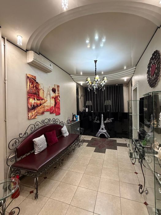 Улица Шота Руставели / 270м2 Нежилое продаётся