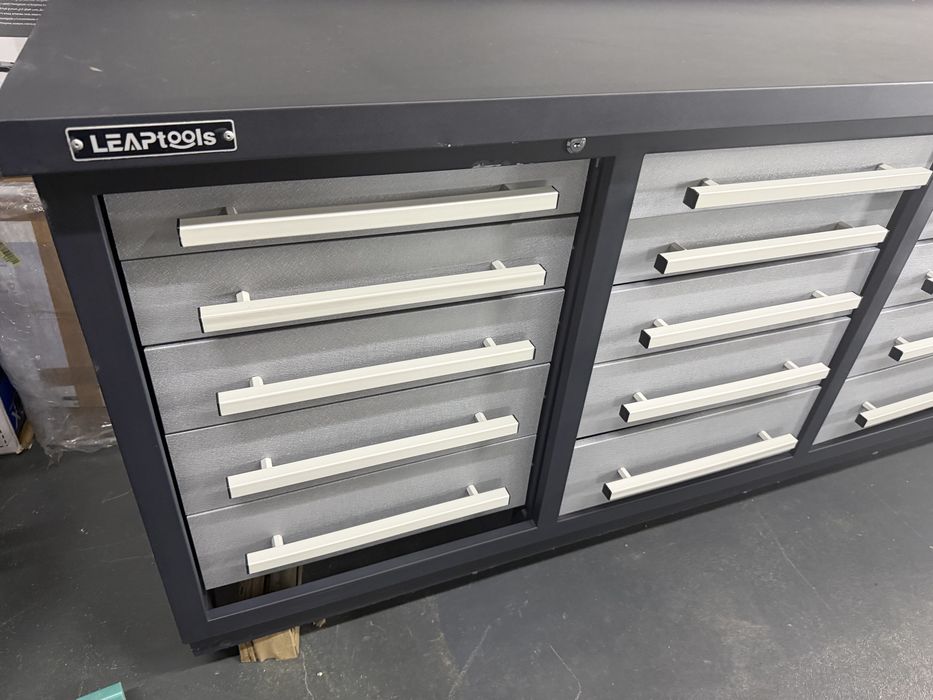 Banc de lucru profesional LEAPTOOLS LT112WB20D – 20 sertare – 285 cm