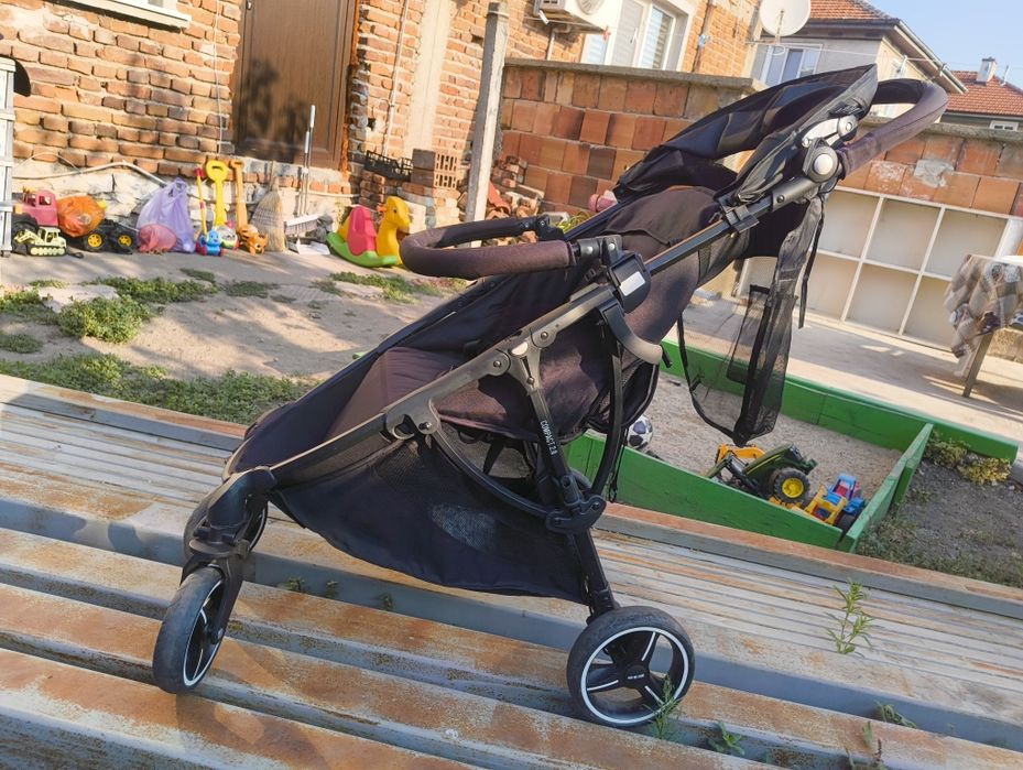 Baby Monsters compact 2.0