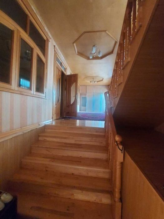 Hovli uy sotiladi SROCHNO!!! 7 xona, 3.75sotox