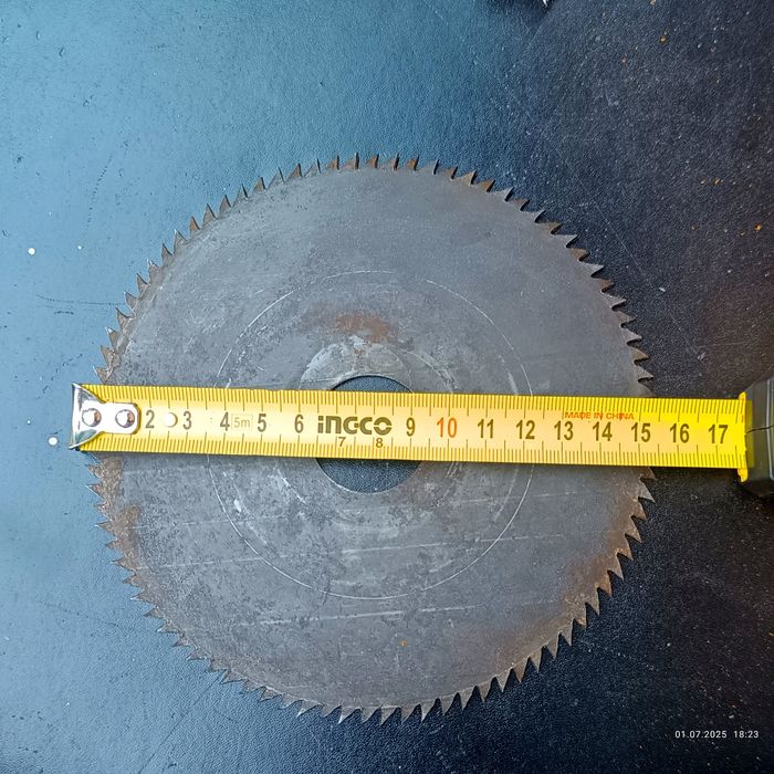 Пилы для циркулярного станка. Фреза. Ножи для электро фуганка