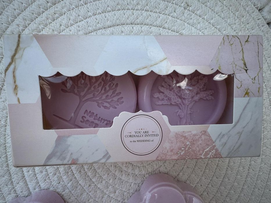 Ръчно изработени сапуни от лавандула и маслодайна роза