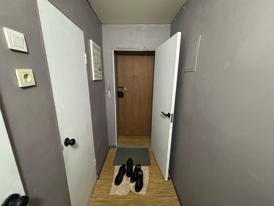 1  комнатная  на  КСК  Хозяин не малосимейка