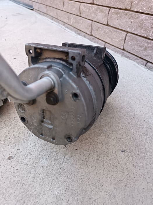 Копрессор ларгус.