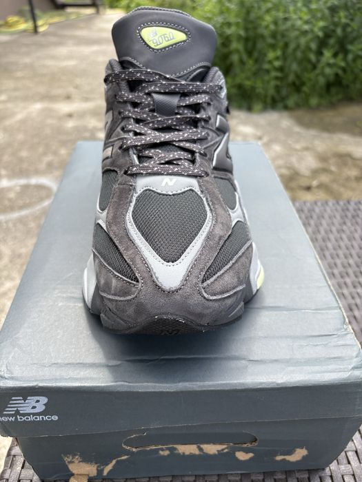 Vand adidasi new Balance Model 9060